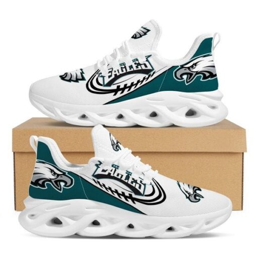 Eagles Flex Control Sneakers